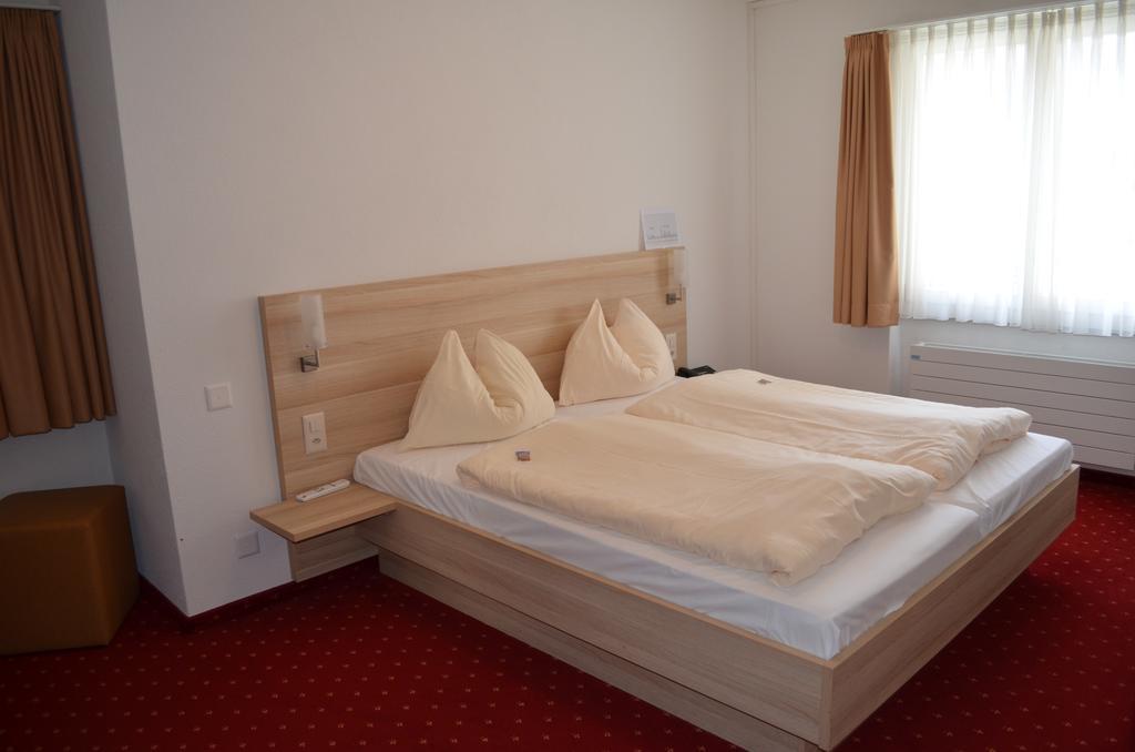 Hotel Kreuz Leissigen Bagian luar foto