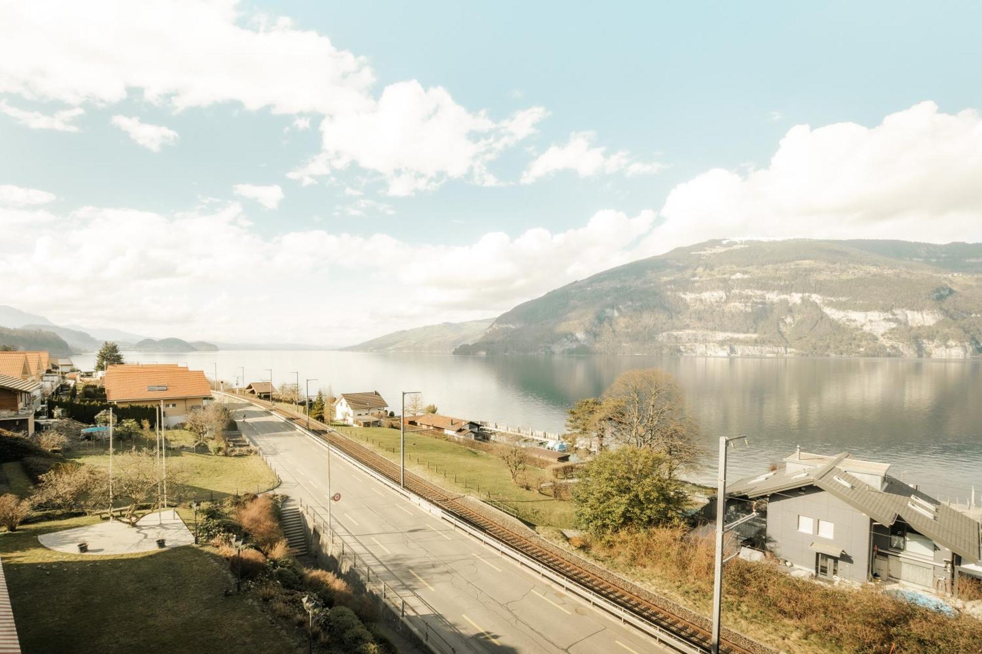 Hotel Kreuz Leissigen Bagian luar foto