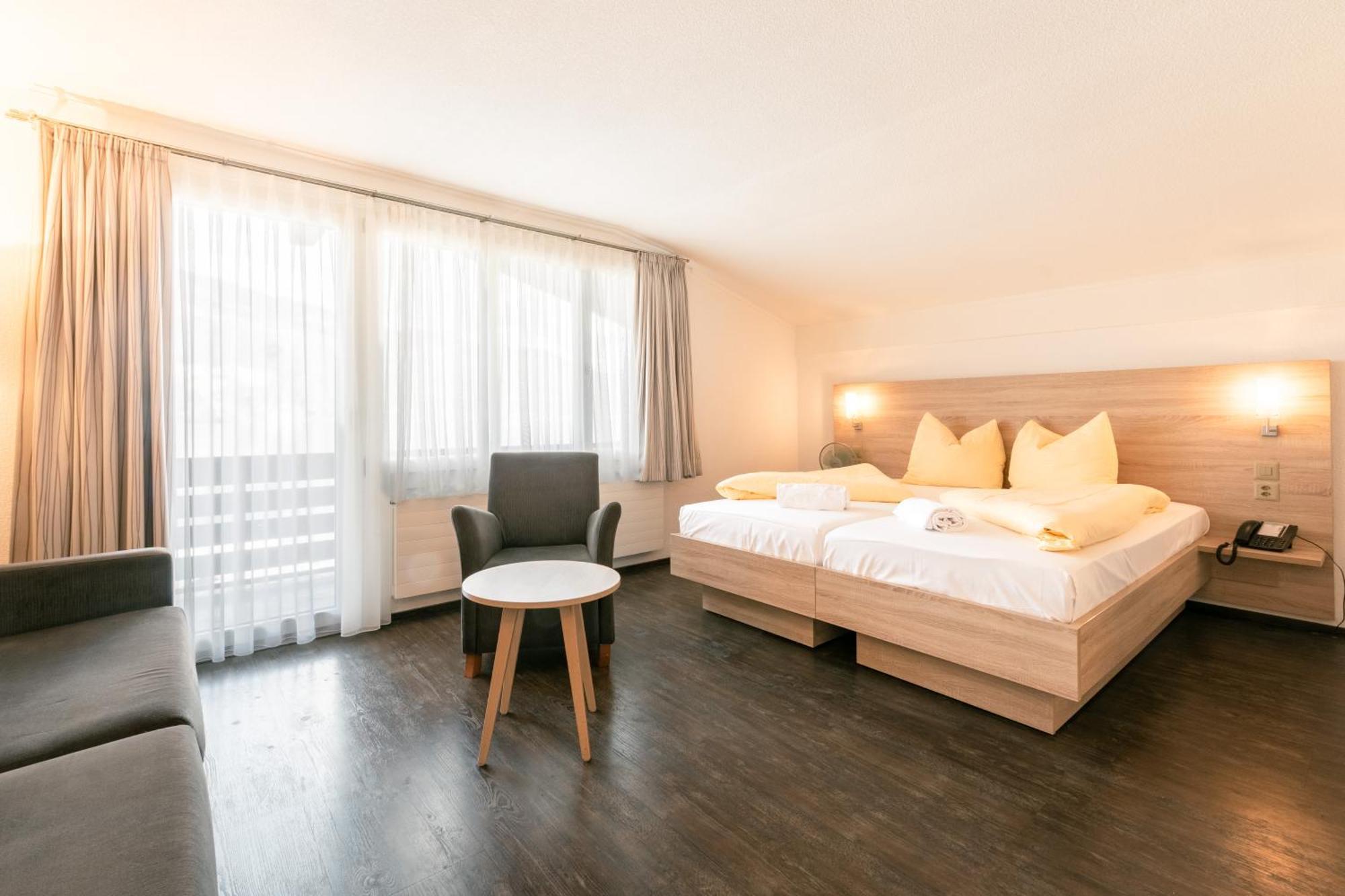 Hotel Kreuz Leissigen Bagian luar foto