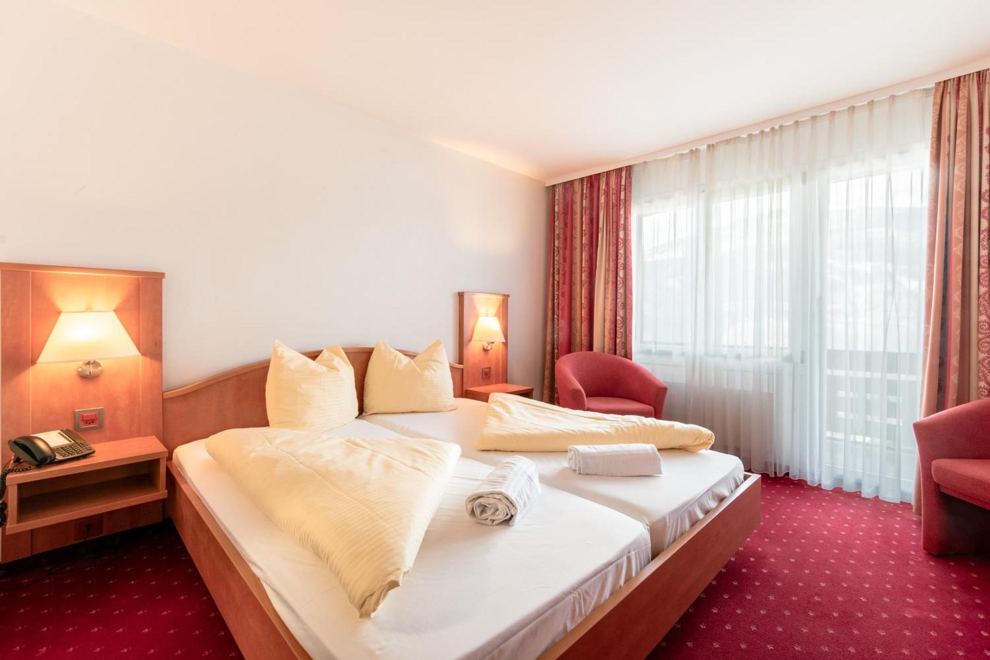 Hotel Kreuz Leissigen Bagian luar foto
