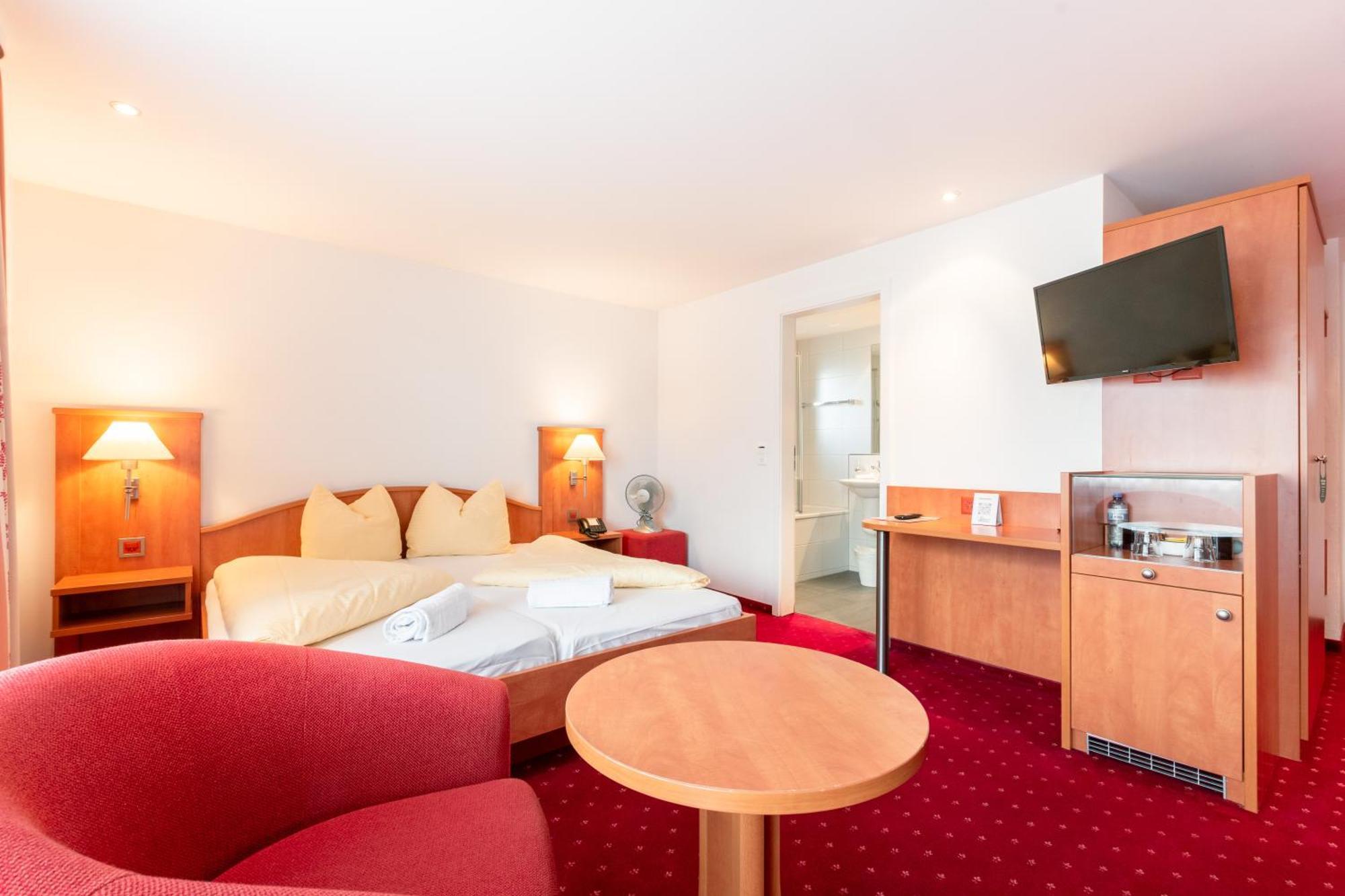 Hotel Kreuz Leissigen Bagian luar foto