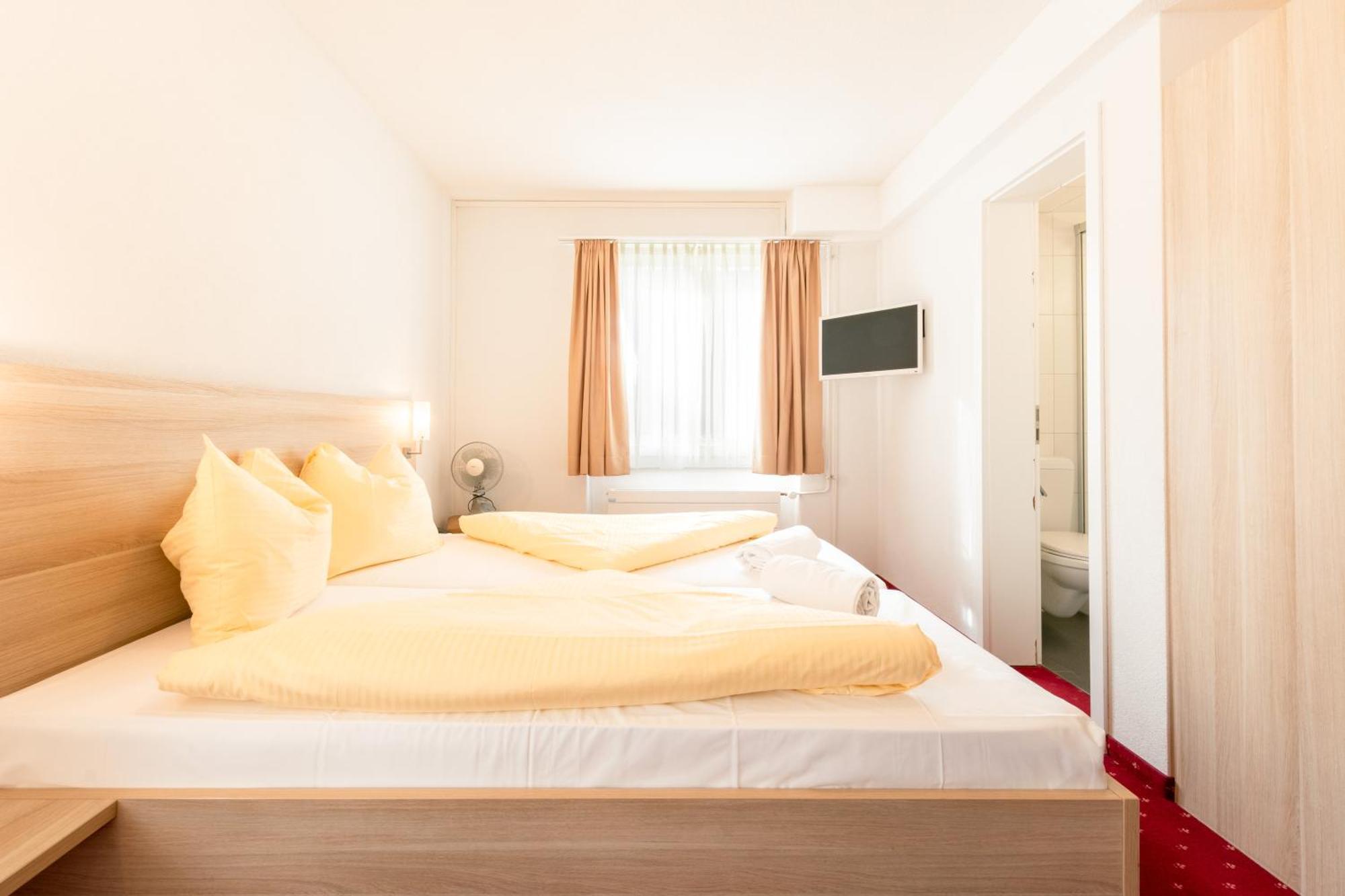 Hotel Kreuz Leissigen Bagian luar foto
