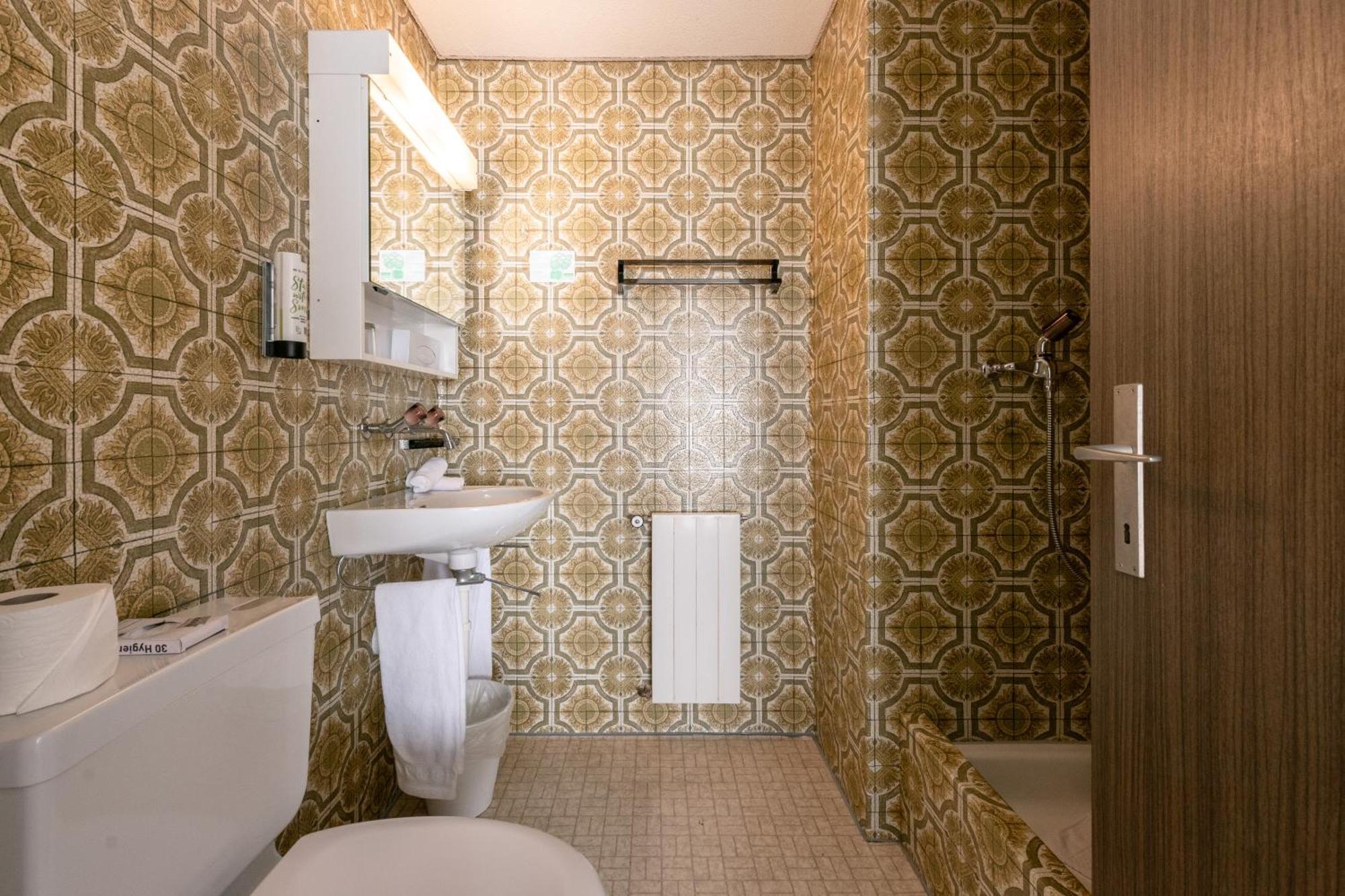 Hotel Kreuz Leissigen Bagian luar foto