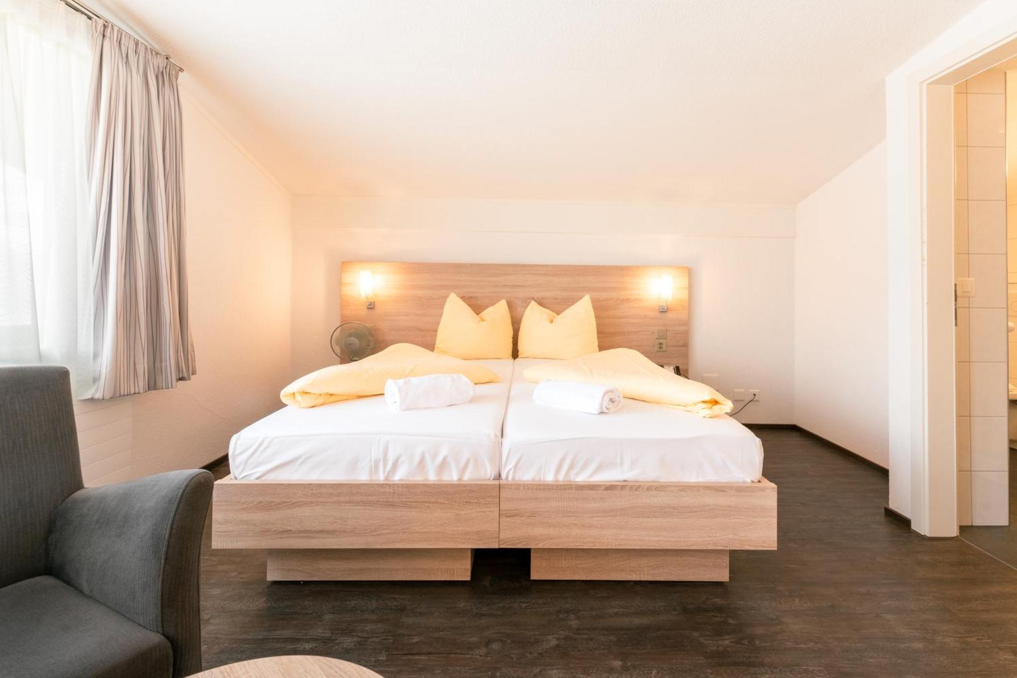 Hotel Kreuz Leissigen Bagian luar foto