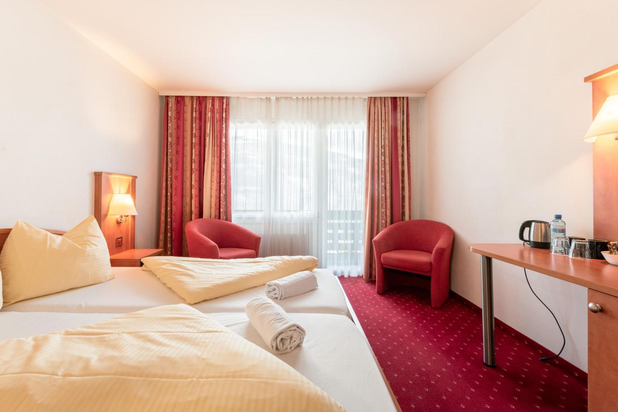 Hotel Kreuz Leissigen Bagian luar foto