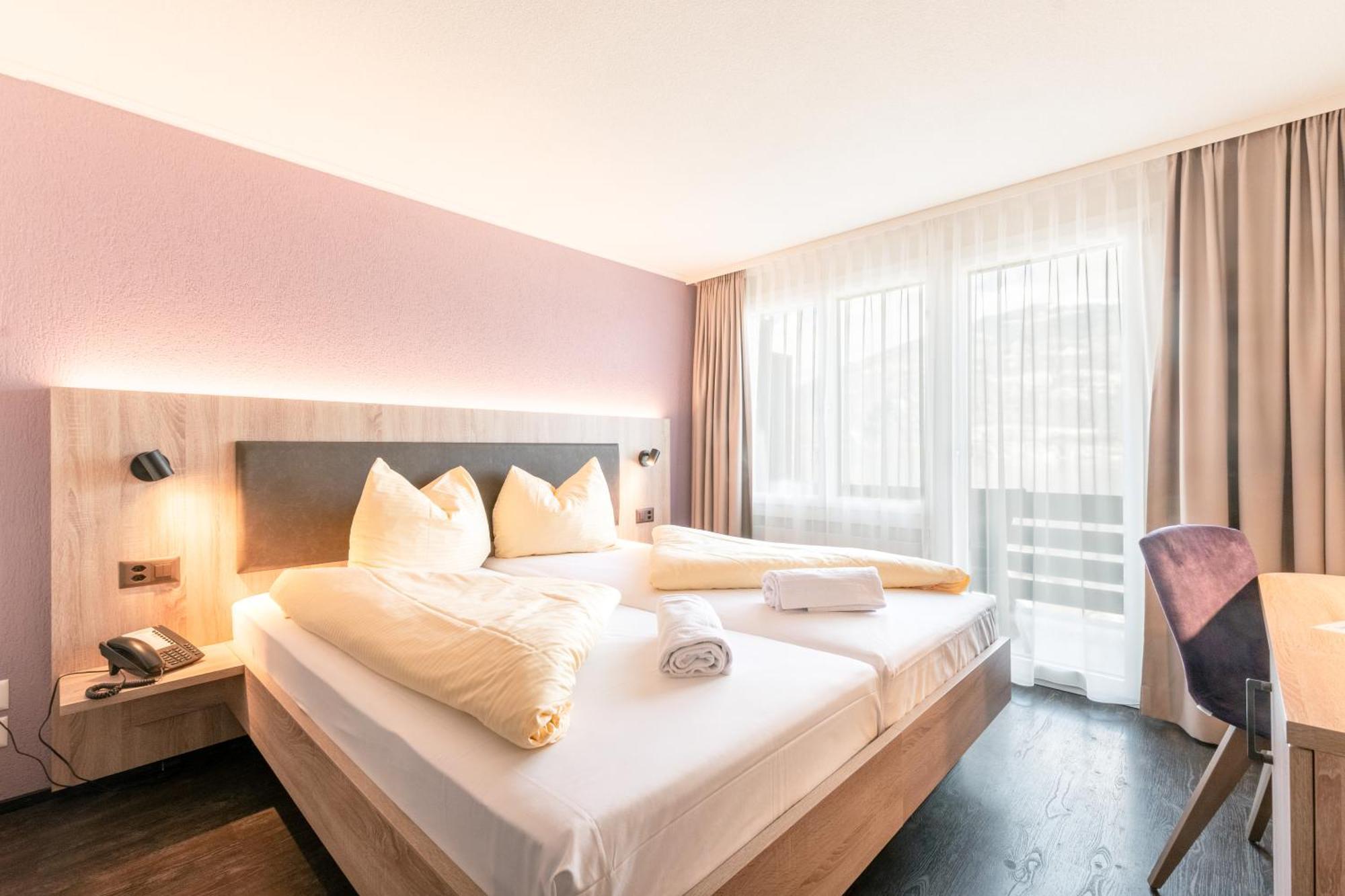 Hotel Kreuz Leissigen Bagian luar foto